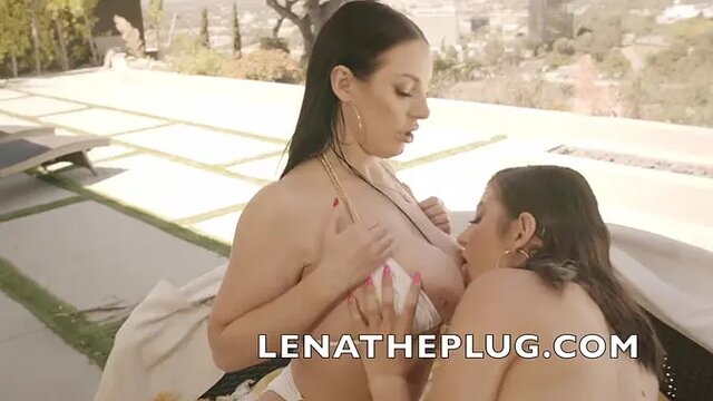 Angela White Eats Out Lena The Plug′s Tight MILF Pussy
